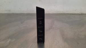 Gebruikte Schakelaar (diversen) Volkswagen Tiguan (AD1) 2.0 TDI 16V 4Motion Prijs € 24,20 Inclusief btw aangeboden door Autohandel Didier