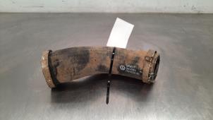 Begagnade Laddluftkylarslang Volkswagen Amarok 3.0 TDI V6 24V 4Motion Pris € 66,55 Inklusive moms erbjuds av Autohandel Didier