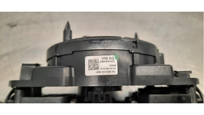 Combischakelaar Stuurkolom van een Volkswagen Polo VI (AW1) 1.6 TDI 16V 95 2018