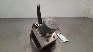 Begagnade ABS-pump Mercedes GLB AMG (247.6) 2.0 35 AMG Turbo 16V 4-Matic Pris € 266,20 Inklusive moms erbjuds av Autohandel Didier