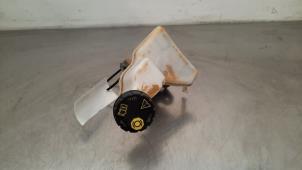 Gebruikte Hoofdremcilinder Mercedes GLB AMG (247.6) 2.0 35 AMG Turbo 16V 4-Matic Prijs € 48,40 Inclusief btw aangeboden door Autohandel Didier