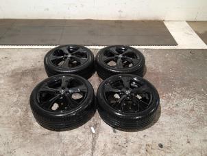 Używane Zestaw obreczy i opon Nissan Micra (K14) 1.0 IG-T 92 Cena € 798,60 Z VAT oferowane przez Autohandel Didier