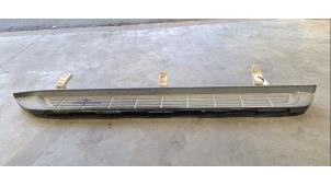 Gebruikte Treeplank achter Ford Ranger 3.2 TDCI 20V 4x4 Prijs € 266,20 Inclusief btw aangeboden door Autohandel Didier