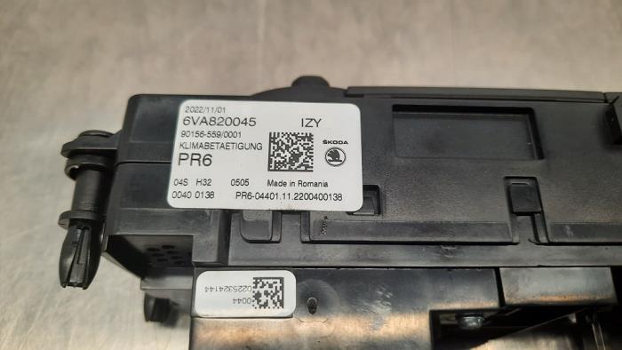 Luftkonditionering, kontrollpanel från en Skoda Fabia IV (PJ3) 1.0 TSI 12V 2023