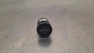 Gebruikte Start/Stop schakelaar Skoda Fabia IV (PJ3) 1.0 TSI 12V Prijs € 24,20 Inclusief btw aangeboden door Autohandel Didier