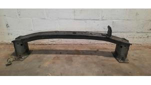 Begagnade Främre stötfångarram Landrover Discovery Sport (LC) 2.0 Si4 16V Pris € 296,45 Inklusive moms erbjuds av Autohandel Didier