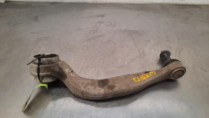 Främre gaffelben, höger från en BMW 7 serie (G11/12) 740e,Le 2020