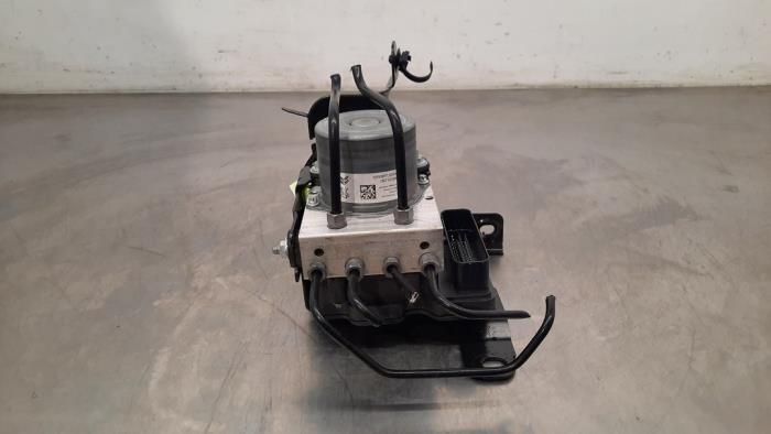 ABS-pump från en Peugeot 308 (F3/FB/FH/FM/FP) 1.2 12V PureTech 130 2022