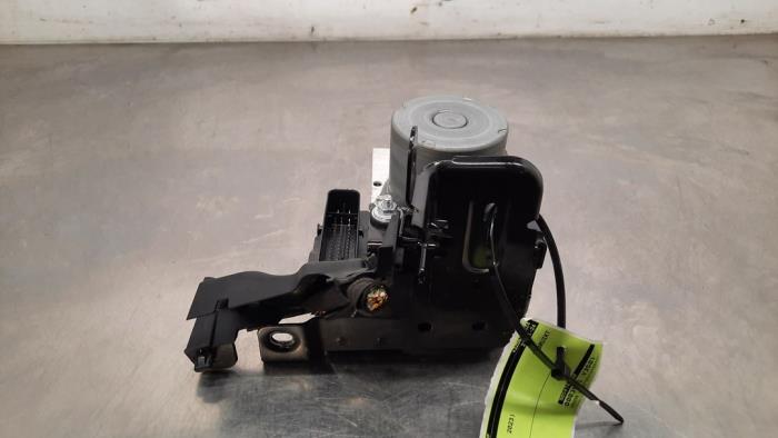 ABS-pump från en Peugeot 308 (F3/FB/FH/FM/FP) 1.2 12V PureTech 130 2023