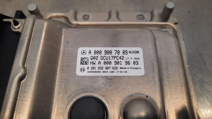 AdBlue-dator från en Mercedes-Benz V (447.8) 2.1 250 BlueTEC, 250 d 16V 2017