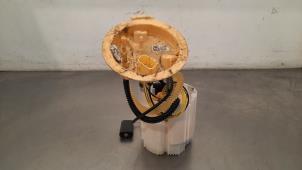 Begagnade Elektrisk bränslepump BMW 1 serie (F40) 118d 2.0 16V Pris € 133,10 Inklusive moms erbjuds av Autohandel Didier