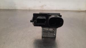 Begagnade Kylfläktsresistor Peugeot 308 SW (F4/FC/FN/FR) 1.5 Blue HDi 130 16V Pris € 30,25 Inklusive moms erbjuds av Autohandel Didier