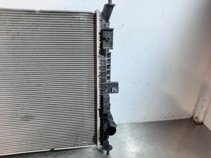 Kylare från en Citroën C4 Spacetourer (3D/3E) 1.5 Blue HDi 130 16V 2019