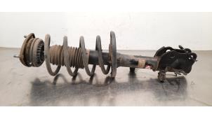 Gebruikte Schokdemper links-voor Mazda CX-5 I (KE,GH) 2.2 Skyactiv D 175 16V 4WD Prijs € 133,10 Inclusief btw aangeboden door Autohandel Didier