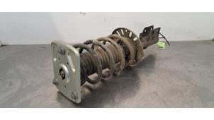 Gebruikte Schokdemper links-voor Peugeot Expert (V1/VA/VB/VE/VF/VT/VY) 2.0 Blue HDi 145 16V Prijs € 66,55 Inclusief btw aangeboden door Autohandel Didier