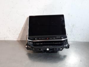 Gebruikte Navigatie Display Jeep Compass II (MP) 1.3 4XE 190 Plug-in Hybrid 16V 4x4 Prijs € 665,50 Inclusief btw aangeboden door Autohandel Didier