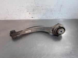 Begagnade Främre gaffelben, höger Jaguar F-Pace 2.0 D 180 16V AWD Pris € 48,40 Inklusive moms erbjuds av Autohandel Didier