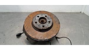 Gebruikte Fusee links-voor Mercedes Vito (447.6) 2.0 114 CDI 16V Prijs € 266,20 Inclusief btw aangeboden door Autohandel Didier