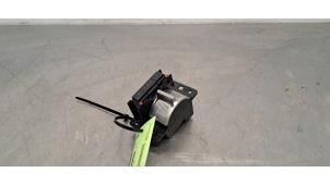 Begagnade Lägesbrytare, automatisk växellåda Peugeot 308 (F3/FB/FH/FM/FP) 1.6 16V HYBRID 180 Pris € 60,50 Inklusive moms erbjuds av Autohandel Didier