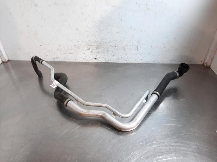 Kylarslang från en Mercedes-Benz Sprinter 3t (910.6) 214 CDI 2.1 D FWD 2018