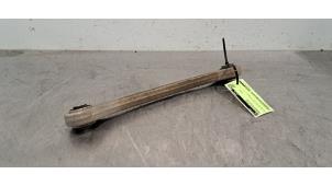 Begagnade Bakre gaffelben, höger Lamborghini Urus 4.0 V8 S, Performante Pris € 24,20 Inklusive moms erbjuds av Autohandel Didier