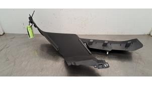 Begagnade Stripe, höger bak Lamborghini Urus 4.0 V8 S, Performante Pris € 133,10 Inklusive moms erbjuds av Autohandel Didier