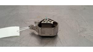 Begagnade Motorfäste Volvo XC40 (XZ) Single Motor 69 kWh Pris € 54,45 Inklusive moms erbjuds av Autohandel Didier