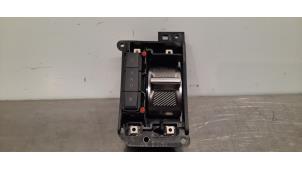 Begagnade Lägesbrytare, automatisk växellåda Citroen C5-X Pris € 60,50 Inklusive moms erbjuds av Autohandel Didier