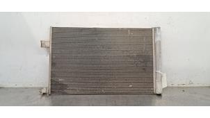 Begagnade Kondensor, luftkonditionering Landrover Range Rover Velar (LY) 2.0 D180 AWD Pris € 163,35 Inklusive moms erbjuds av Autohandel Didier