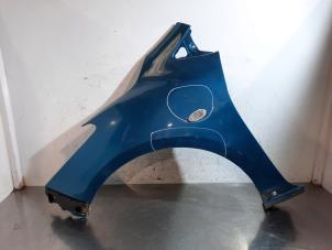 Begagnade Framskärm, vänster Mazda 2 (DE) 1.3 16V MZR Pris € 66,55 Inklusive moms erbjuds av Autohandel Didier