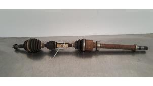 Gebruikte Aandrijfas rechts-voor Dacia Sandero III 1.0 TCe 90 12V Prijs € 199,65 Inclusief btw aangeboden door Autohandel Didier