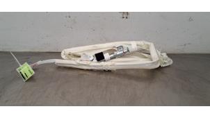 Begagnade Takgardinairbag, vänster Renault Arkana (RJLL) 1.6 E-Tech 145 16V Pris € 296,45 Inklusive moms erbjuds av Autohandel Didier