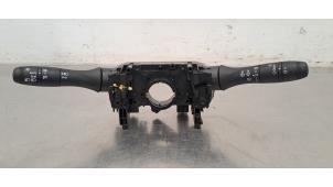 Begagnade Spakar, vipparm Dacia Duster (SR) 1.3 TCE 150 16V 4x4 Pris € 133,10 Inklusive moms erbjuds av Autohandel Didier