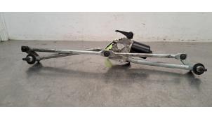 Begagnade Torkarmotor + mekanism Mercedes Sprinter 3,5t (907.6/910.6) 315 CDI 2.0 D RWD Pris € 96,80 Inklusive moms erbjuds av Autohandel Didier