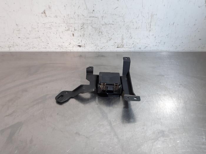 Radar sensor van een Land Rover Range Rover Evoque II (LZC/LZS/LZH)  2023