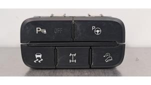 Begagnade PDC-brytare Ford Ranger Pris € 36,30 Inklusive moms erbjuds av Autohandel Didier