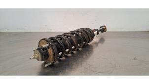 Gebruikte Schokdemper rechts-voor Toyota Land Cruiser (J15) 2.8 D-4D 16V Prijs € 133,10 Inclusief btw aangeboden door Autohandel Didier