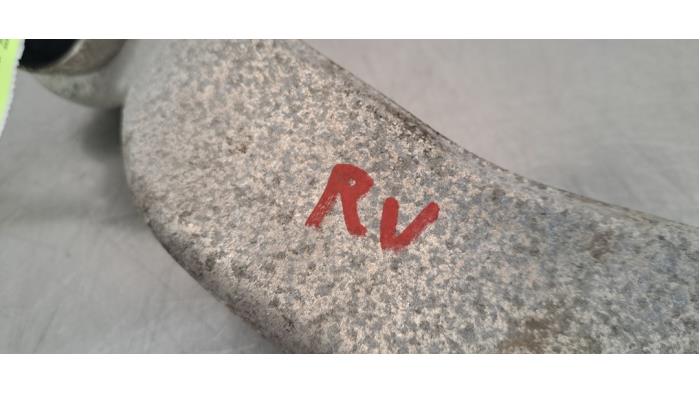 Främre gaffelben, höger från en BMW 6 serie Gran Turismo (G32) 620d 2.0 TwinPower Turbo 16V 2019