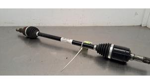 Gebruikte Aandrijfas rechts-achter Jaguar E-Pace 2.0 D 180 16V AWD Prijs € 133,10 Inclusief btw aangeboden door Autohandel Didier