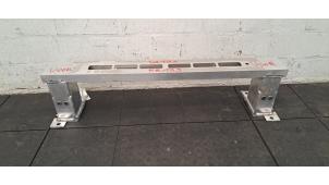 Begagnade Främre stötfångarram Landrover Range Rover Sport (L1) 3.0 D300 Pris € 199,65 Inklusive moms erbjuds av Autohandel Didier