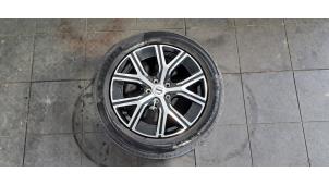 Begagnade Hjul + däck Volvo V60 II (ZW) 2.0 B3 16V Mild Hybrid Pris € 199,65 Inklusive moms erbjuds av Autohandel Didier