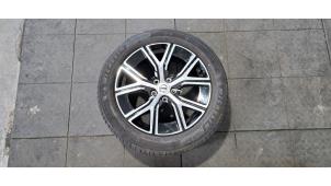 Begagnade Hjul + däck Volvo V60 II (ZW) 2.0 B3 16V Mild Hybrid Pris € 399,30 Inklusive moms erbjuds av Autohandel Didier