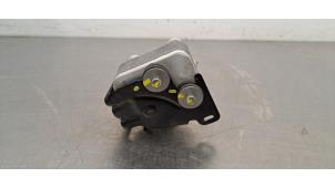 Używane Skraplacz klimatyzacji Peugeot 3008 III 1.6 16V Plug-in Hybrid 195 Cena € 66,55 Z VAT oferowane przez Autohandel Didier