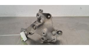 Gebruikte Motorrubber Renault Trafic (1FL/2FL/3FL/4FL) 1.6 dCi 95 Prijs € 30,25 Inclusief btw aangeboden door Autohandel Didier