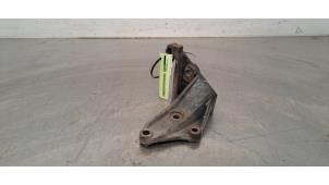 Gebruikte Motorsteun Iveco New Daily VI 3.0 Natural Power 35C/S14, 40/50/65/70C14 Prijs € 30,25 Inclusief btw aangeboden door Autohandel Didier