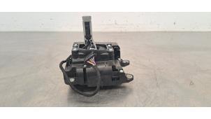 Gebruikte Selectiehendel automaat Audi A4 Avant (B9) 2.0 35 TFSI Mild Hybrid 16V Prijs € 133,10 Inclusief btw aangeboden door Autohandel Didier