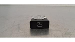 Begagnade USB-kontakt BMW 4-Serie Pris € 24,20 Inklusive moms erbjuds av Autohandel Didier