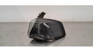 Gebruikte Achterlichtrand rechts Peugeot 5008 II (M4/MC/MJ/MR) 1.5 BlueHDi 130 Prijs € 199,65 Inclusief btw aangeboden door Autohandel Didier