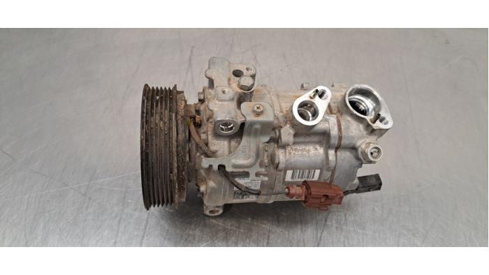 Aircopomp van een Audi Q3 (F3B) 2.0 35 TDI 16V 2021