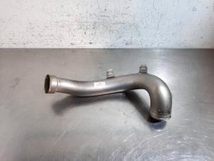 Begagnade Laddluftkylarrör Mercedes A-Klasse AMG (177.0) 2.0 A-35 AMG Turbo 16V 4Matic Pris € 54,45 Inklusive moms erbjuds av Autohandel Didier